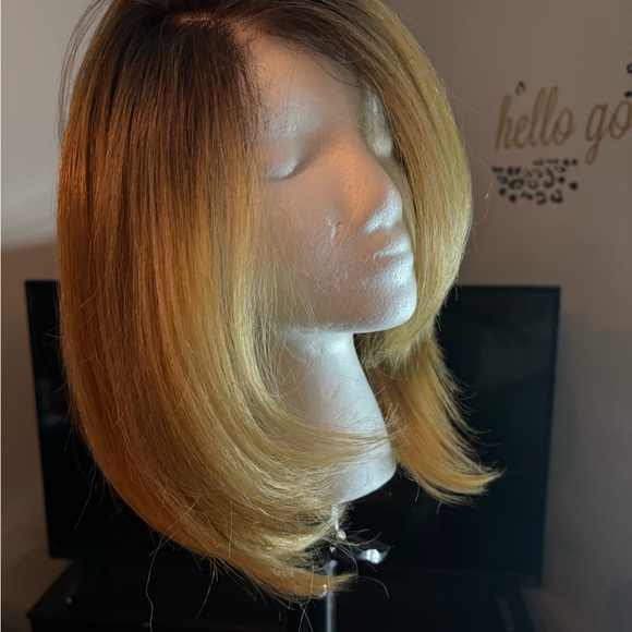 WIG - Picture 2 of 6